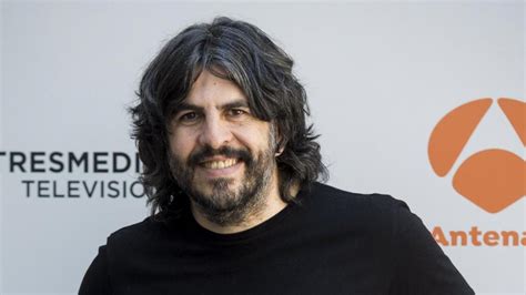 Sujétame el cubata 2025